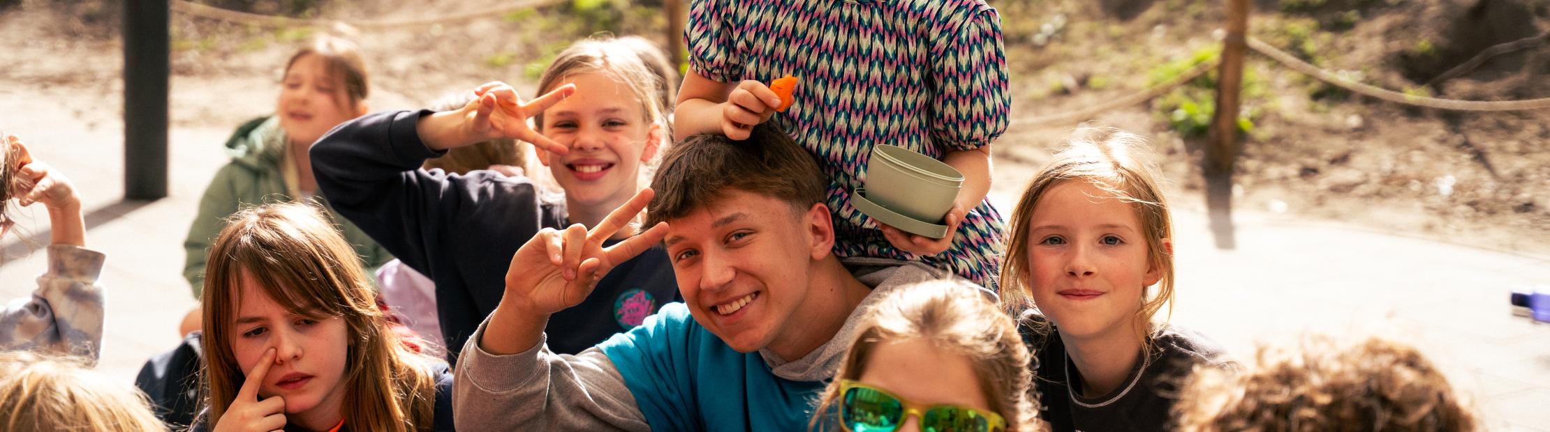 Monitor met kinderen